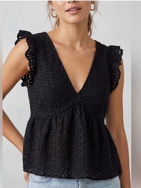 June and Ivy Size Large Black Eyelet V Neck Peplum Top Women Flutter Sleeve VGUC